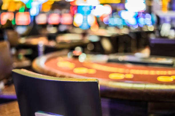 ipototo platform interface showing sportsbook and live-dealer games
